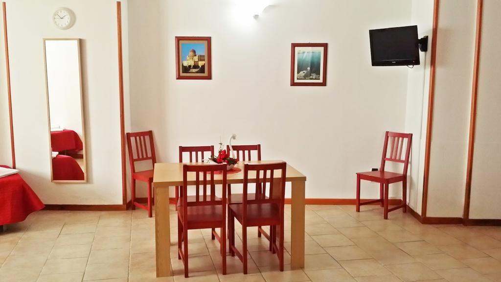 Hotel Residence Lupiae Lecce Ruang foto