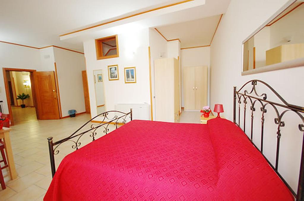 Hotel Residence Lupiae Lecce Ruang foto
