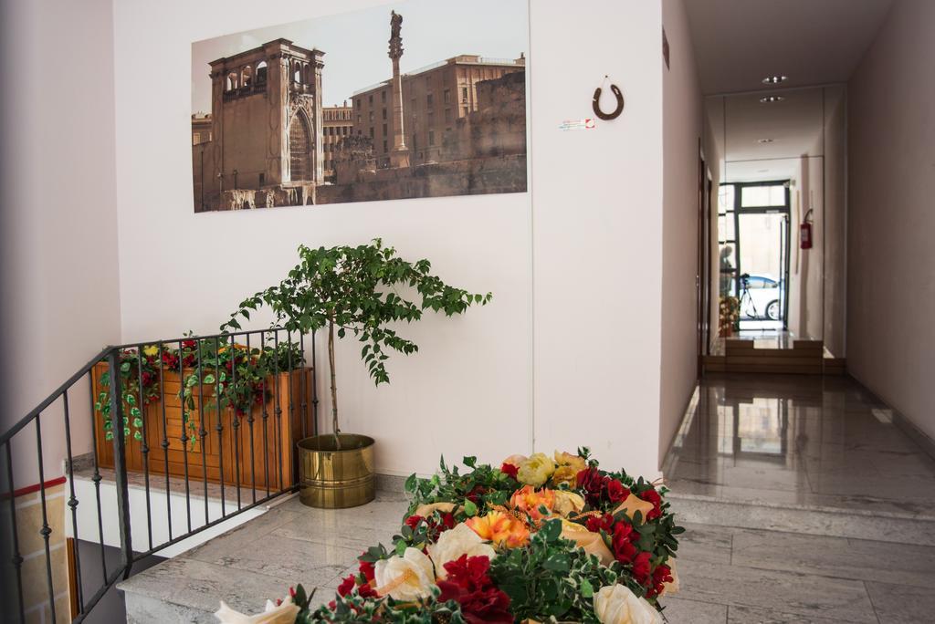 Hotel Residence Lupiae Lecce Bagian luar foto