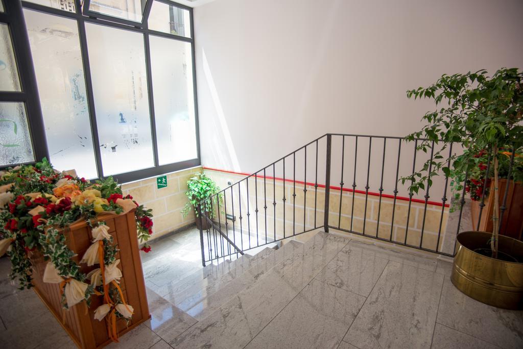 Hotel Residence Lupiae Lecce Bagian luar foto