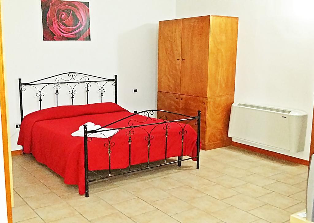 Hotel Residence Lupiae Lecce Ruang foto